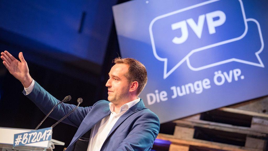 Kurz übergibt JVP an Schnöll