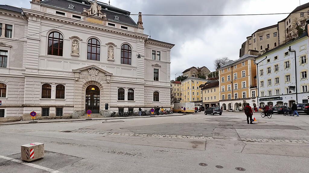 Kajetanerplatz