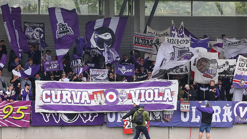 Wals-Grünau, Austria Salzburg, Fans