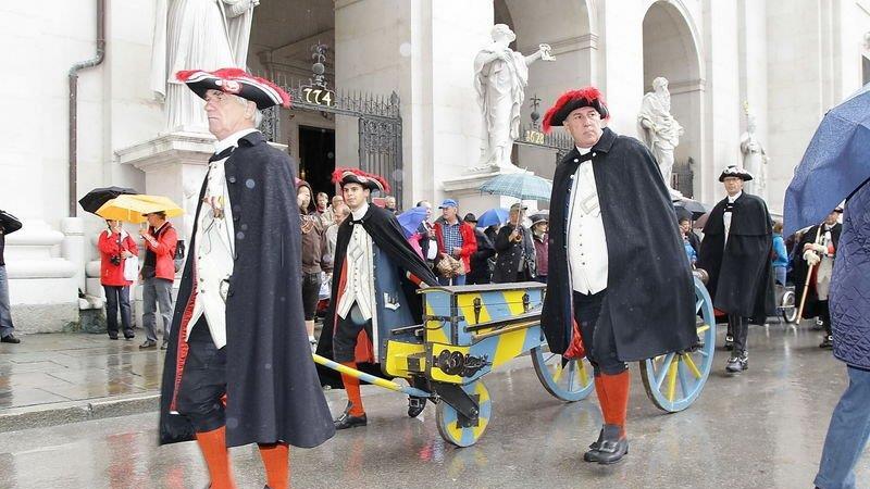 Bilder der Eröffnung