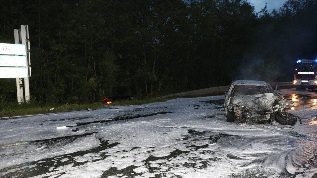 Schwerer Crash auf der B156
