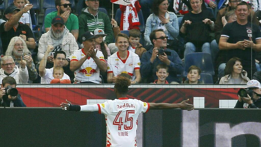 FUSSBALL/ADMIRAL BUNDESLIGA/MEISTERGRUPPE/10. RUNDE: RED BULL SALZBURG - SK RAPID