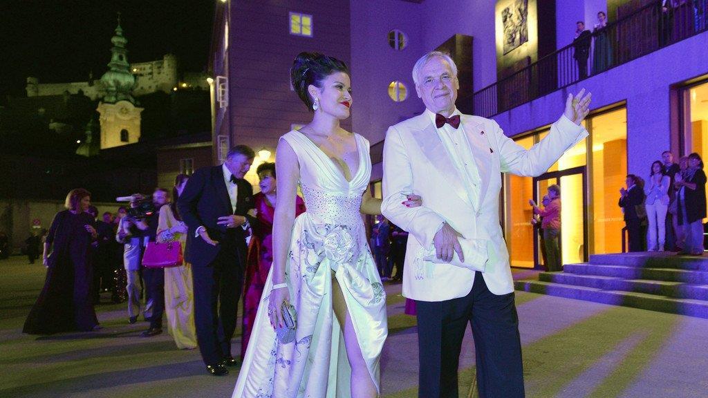 Salzburger Festspielball, I