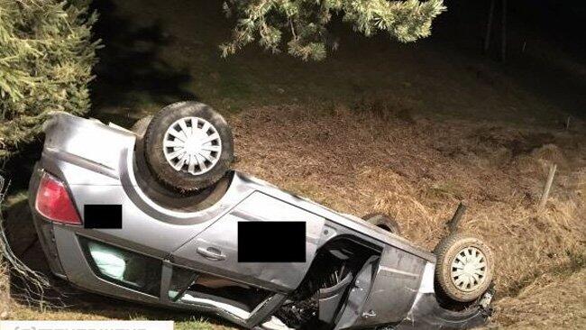 Der Pkw überschlug sich mehrfach.
