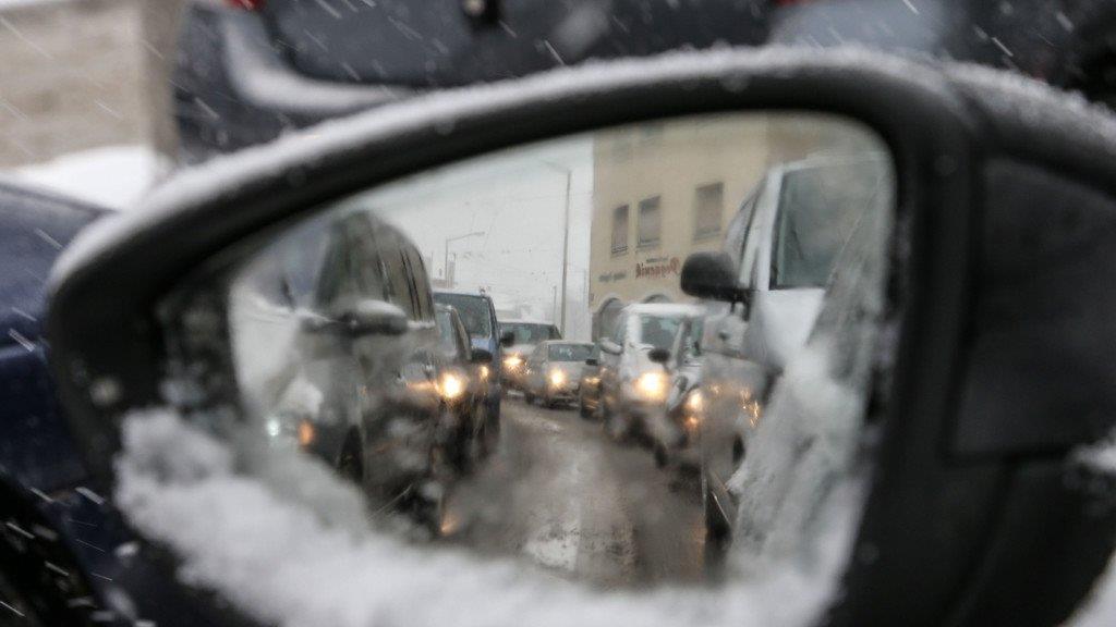 Schnee und Verkehrschaos auf den Straßen II