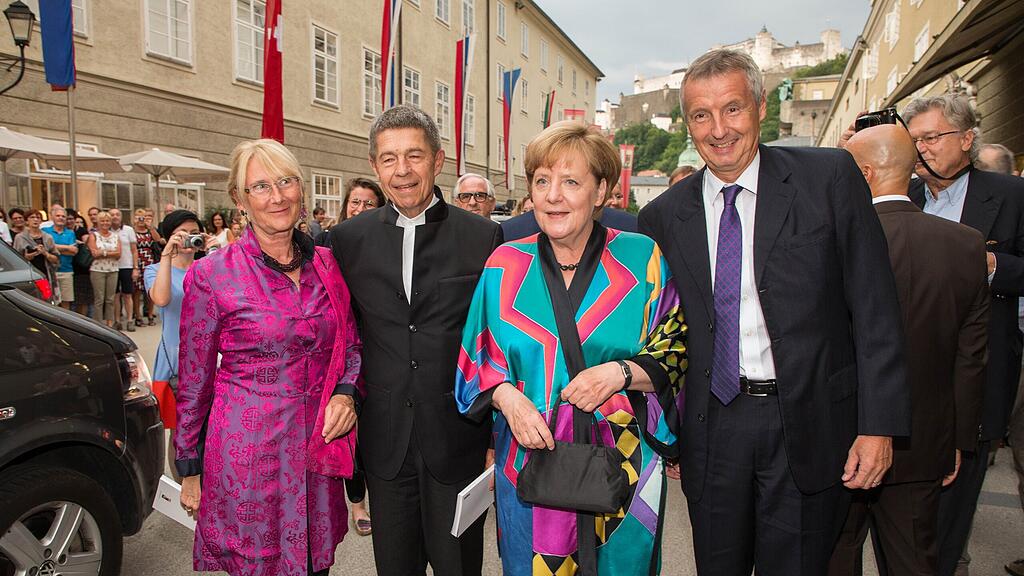 Die deutsche Bundeskanzlerin Angela Merkel (2.v.re.) gehört zu Salzburgs Stammgästen im Sommer.