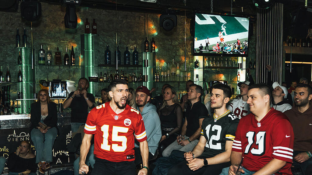 Superbowl Party City Beats