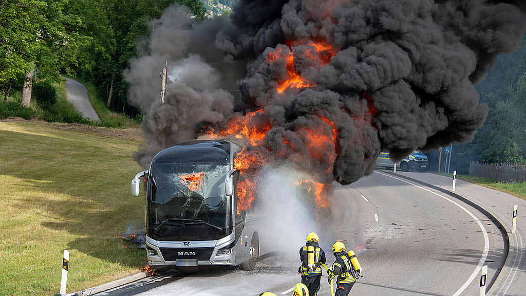 Reisebus_Brand_B20