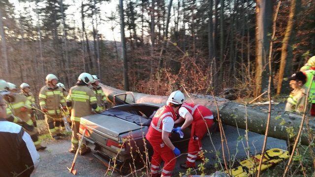 Freiwilligen Feuerwehren üben in St. Georgen