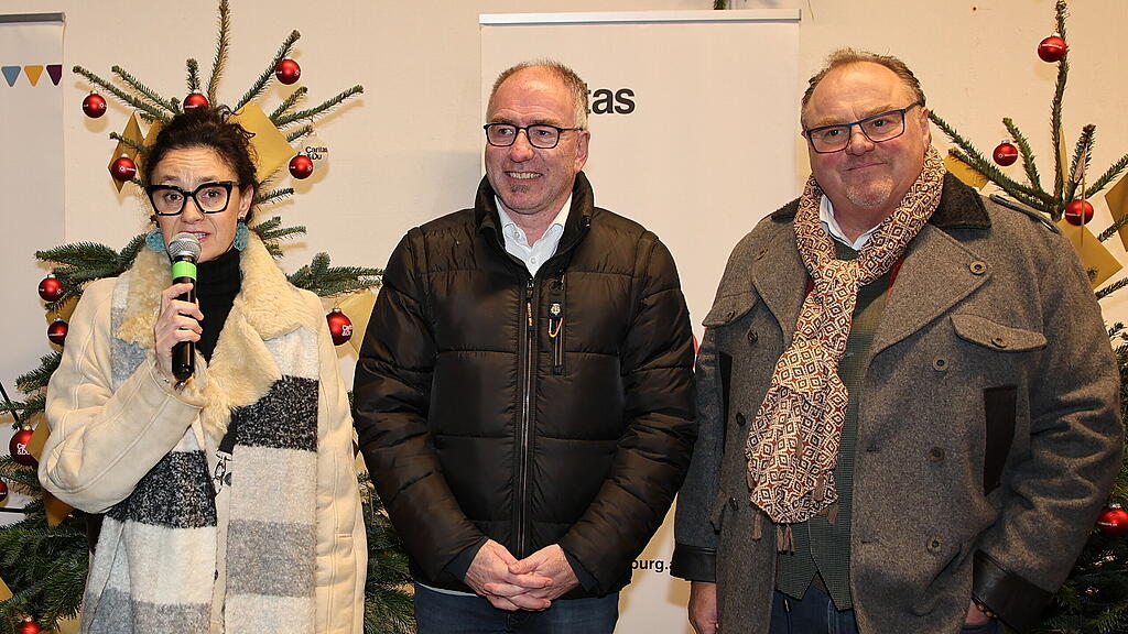 Adventmarkt in Hallein ist Er\u00f6ffnet