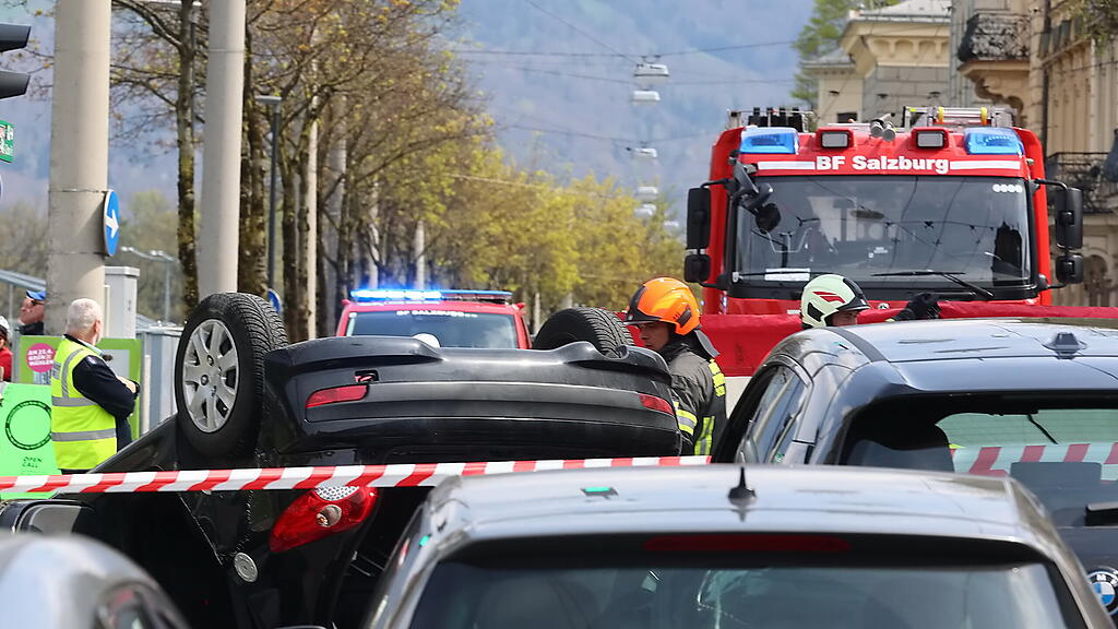 Auto-Überschlag Rudolfskai
