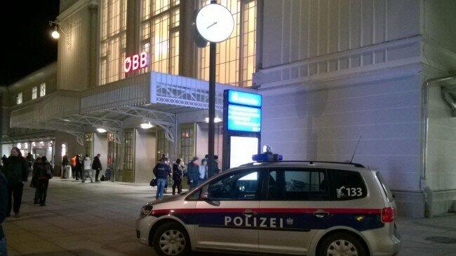 Am Salzburger Hauptbahnhof und in Lengfelden wurde Sprengstoff-Alarm ausgelöst.