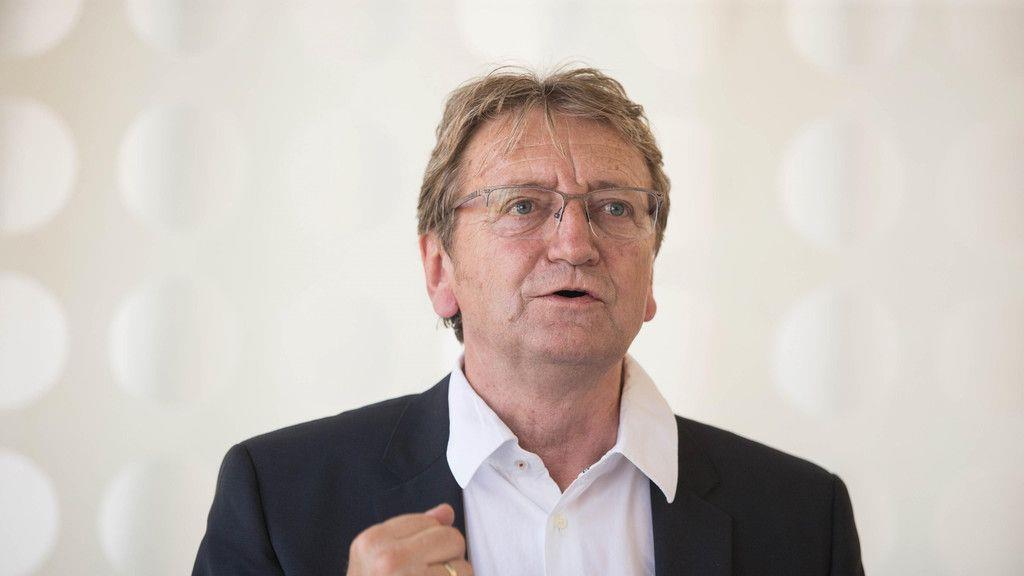 Pressekonferenz mit Karl Schnell