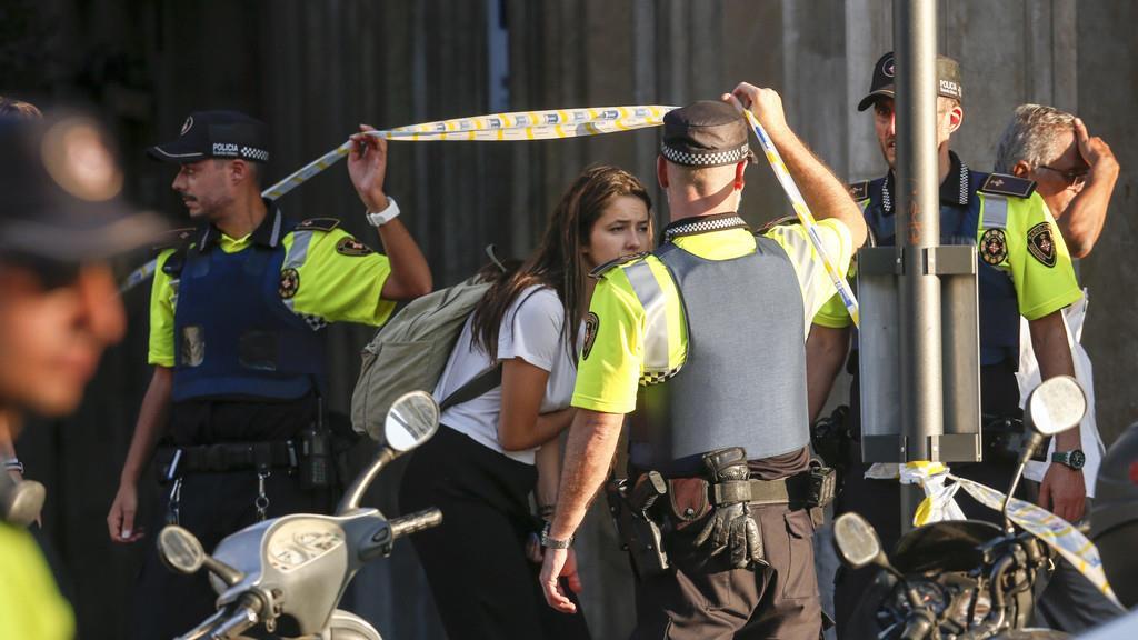 Schock und Trauer nach Anschlag in Barcelona