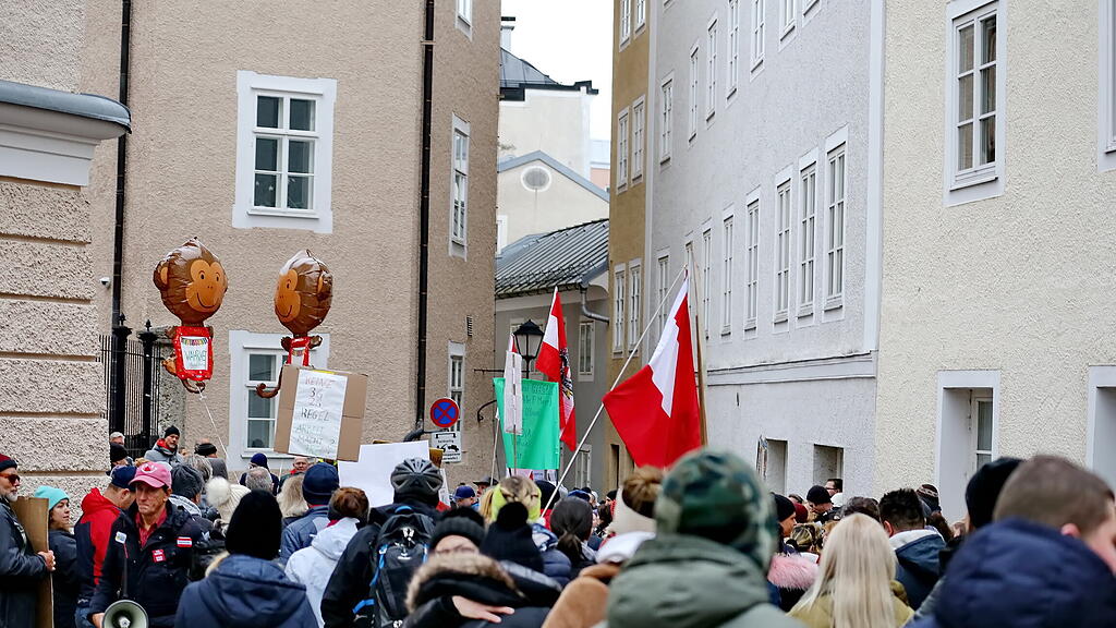 Corona-Demo in Salzburg am Sonntag