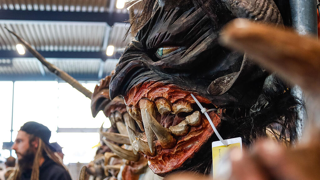 Krampus-Flohmarkt in Seekirchen