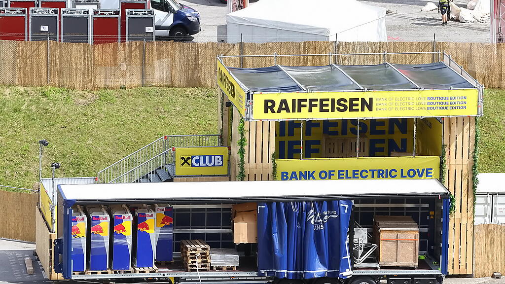 Aufbauarbeiten Electric Love 2021