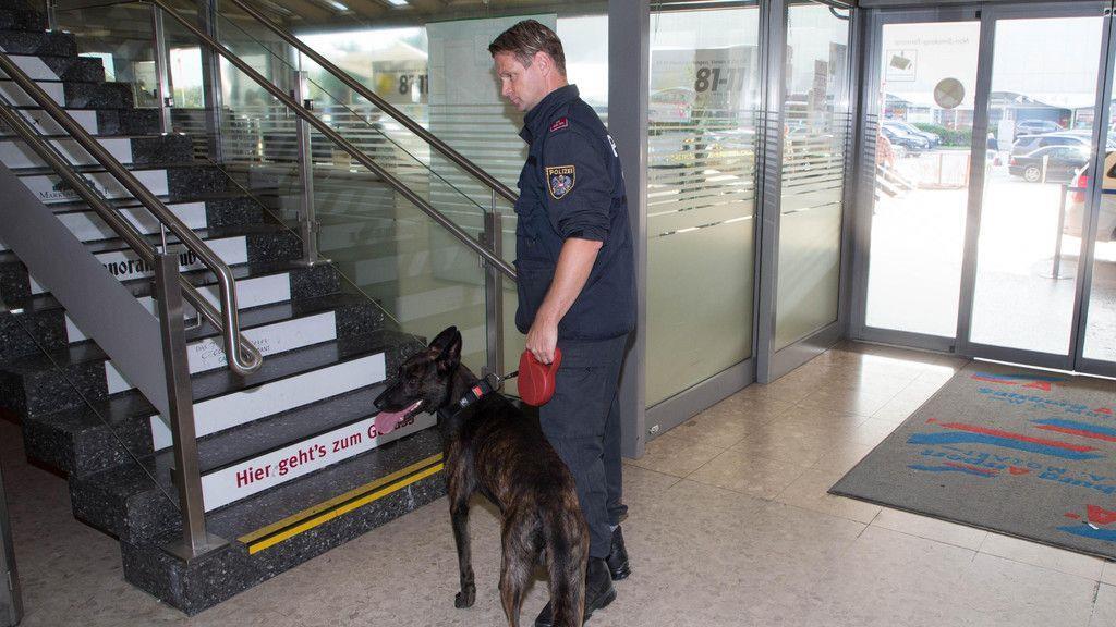 Großeinsatz am Salzburger Flughafen wegen Bombendrohung