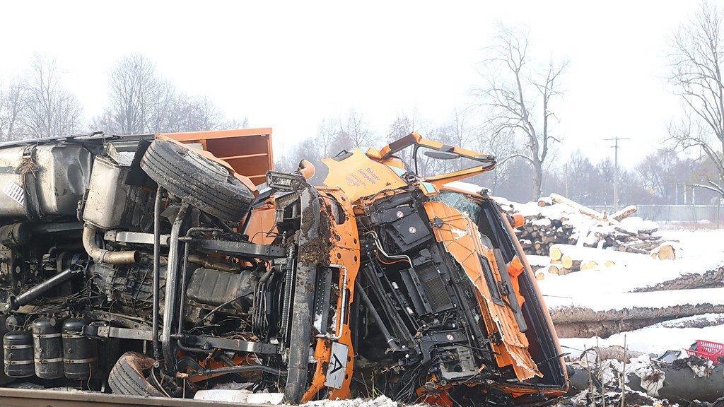 Lkw-Wrack geborgen