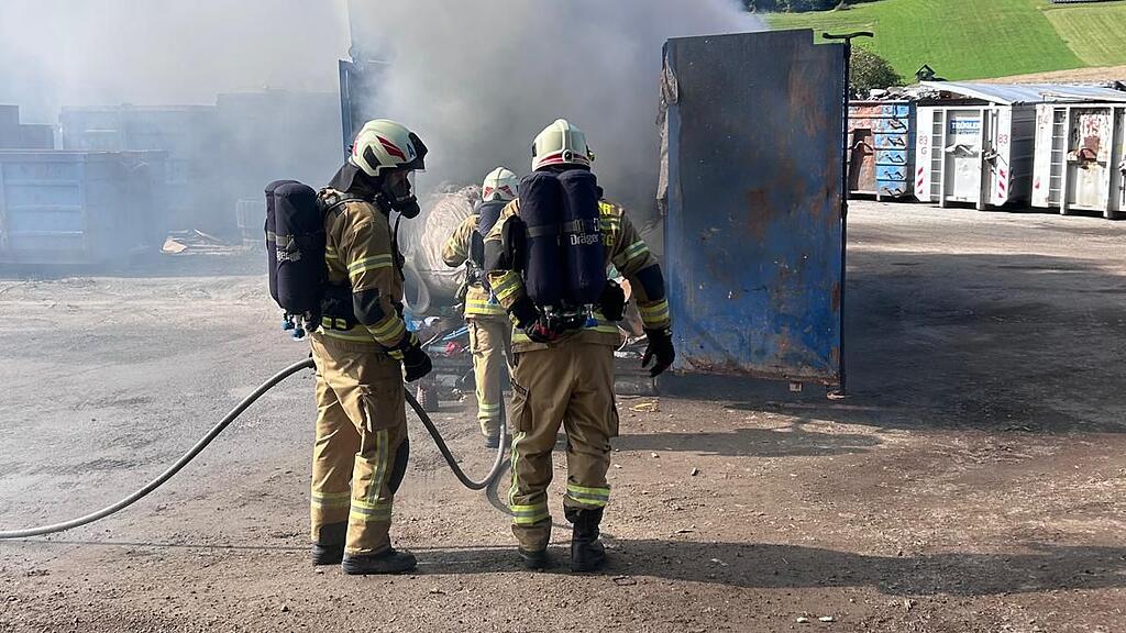 Comntainerbrand in Unternberg