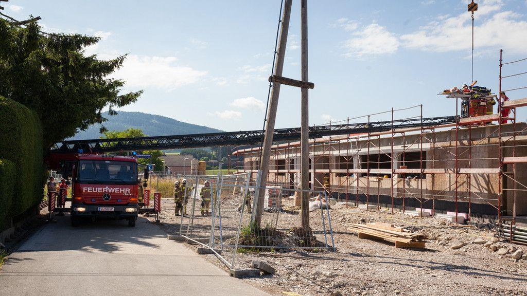 Rettung von Dach in Straßwalchen