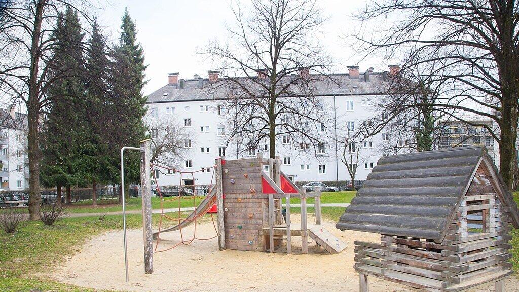 Spielplatz, SB