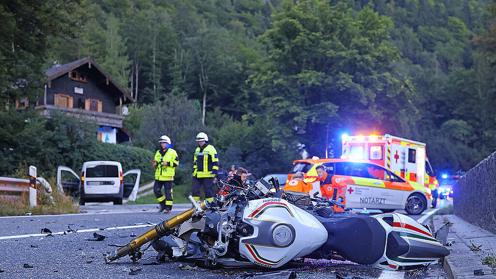 Motorrad contra Auto in Schneizelreuth