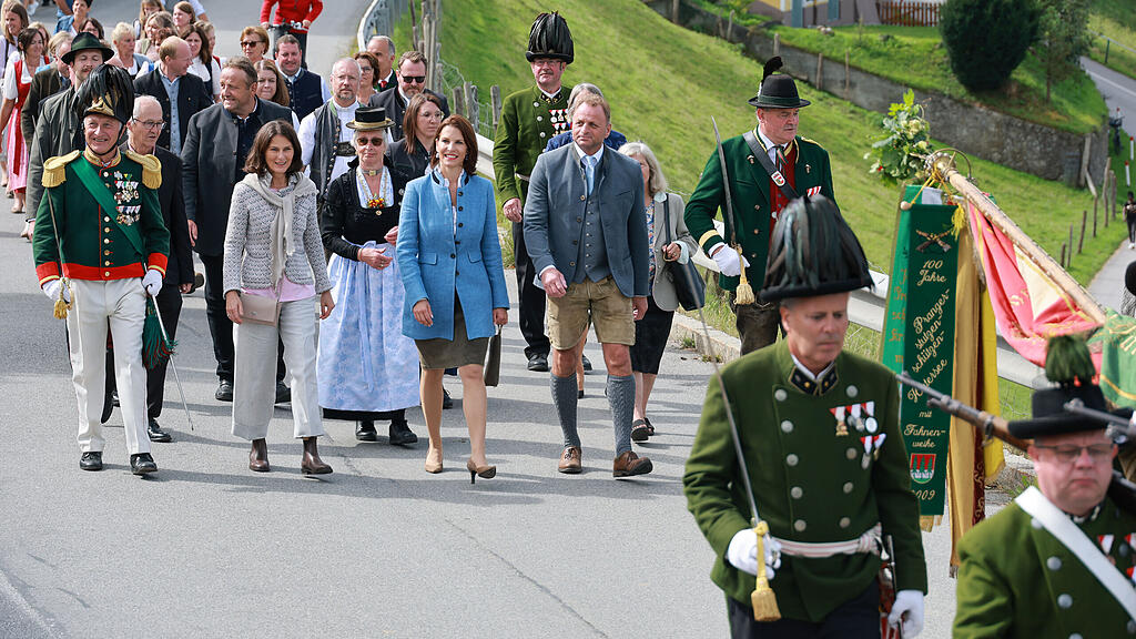 400 Jahre Historische Prangerschützen Bad Vigaun