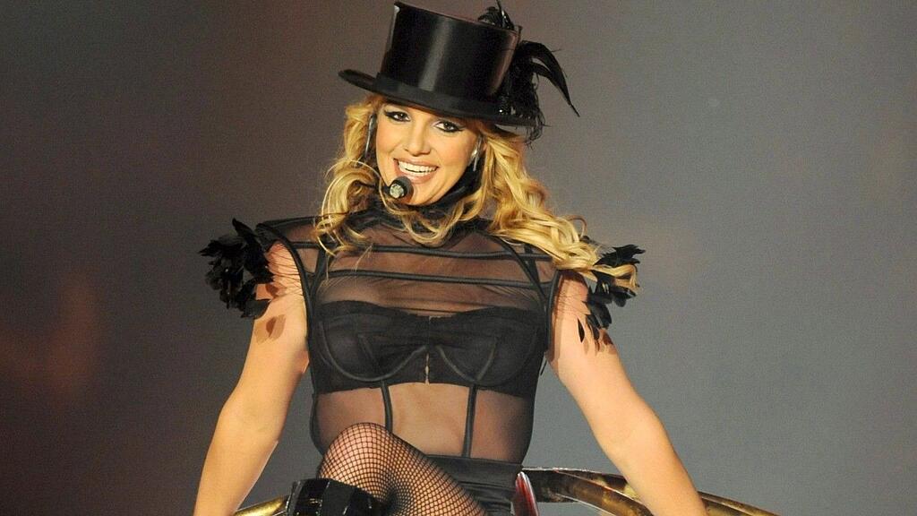Britney Spears soll eine Affäre mit Christopher Federline, dem Bruder ihres Ex-Mannes, gehabt haben sollen.