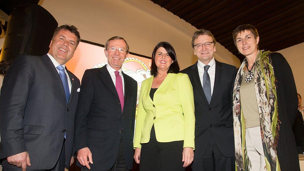 Diese Spitzenkandidaten wollen am 5. Mai die Geschichte fortführen. Im Bild von links: Hans Mayer (Team Stronach), Wilfried Haslauer (ÖVP), Gabi Burgstaller (SPÖ), Karl Schnell (FPÖ) und Astrid Rössler (Grüne).
