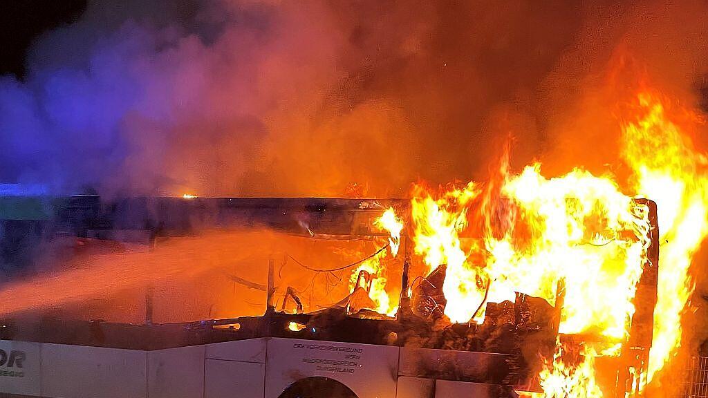 Bus-Brand_MarktPiesting