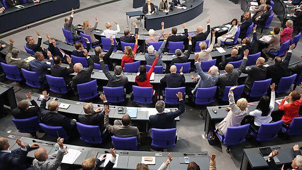393 Stimmen für "Ehe für alle", 226 dagegen