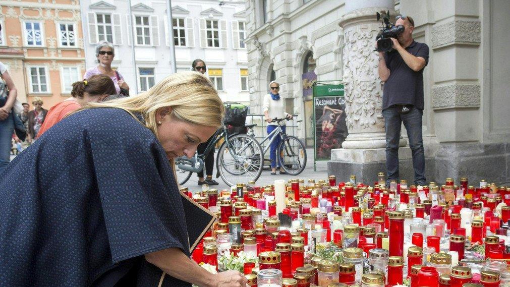 Nach Amokfahrt: Graz in tiefer Trauer