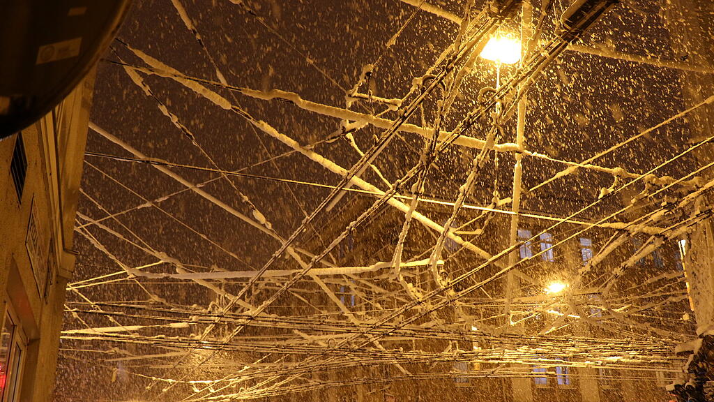 Wintereinbruch in Stadt Salzburg