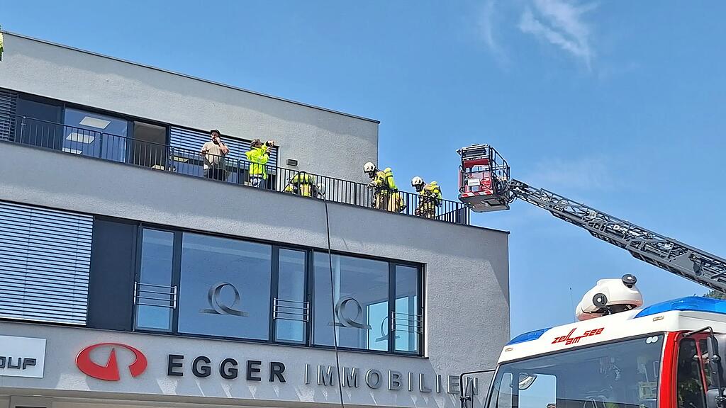 FF Zell am See bekämpft Brand auf Terrasse