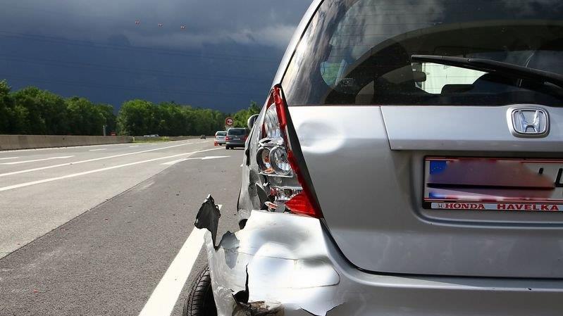 Crash beim Autobahndreieck