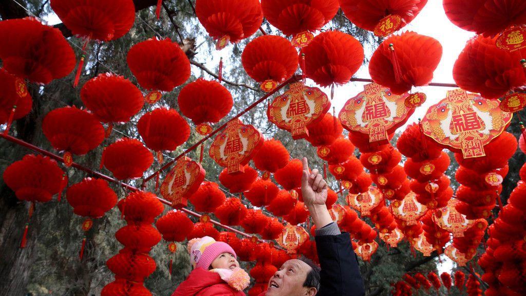 China feiert das Jahr des Hahns