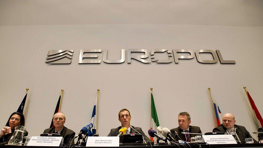 Die Europol hat rund 400 Spiele im Verdacht manipuliert worden zu sein.
