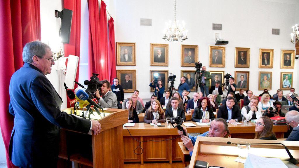 Bürgermeister Heinz Schaden tritt zurück, I