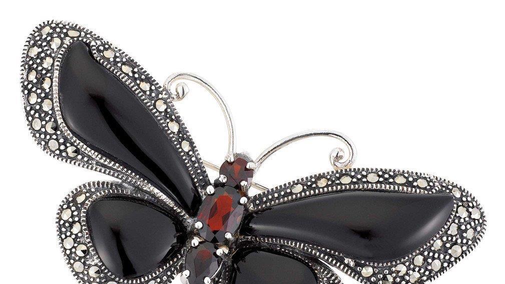 Schmuck im Trachten-Look, passend für Wiener Wiesn