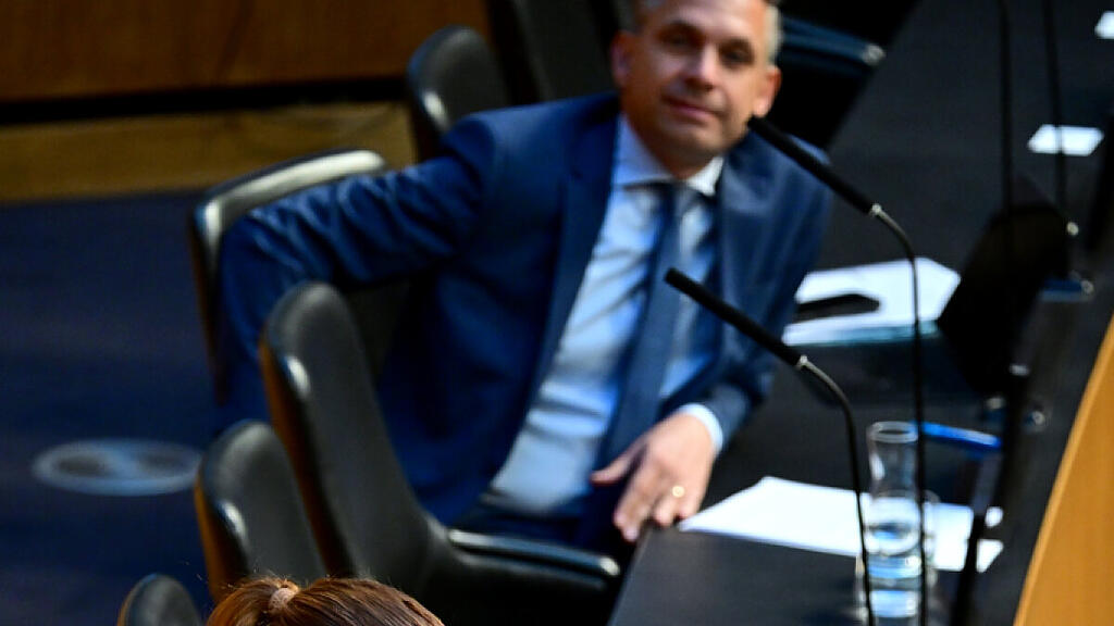 Die Grüne Finanzsprecherin Nina Tomaselli fordert Transparenz
