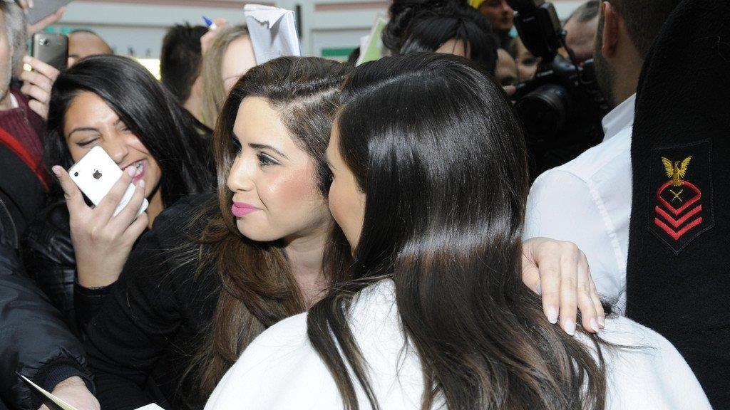 Kim Kardashian in Wien: Pressekonferenz und Autogrammstunde in der Lugner City