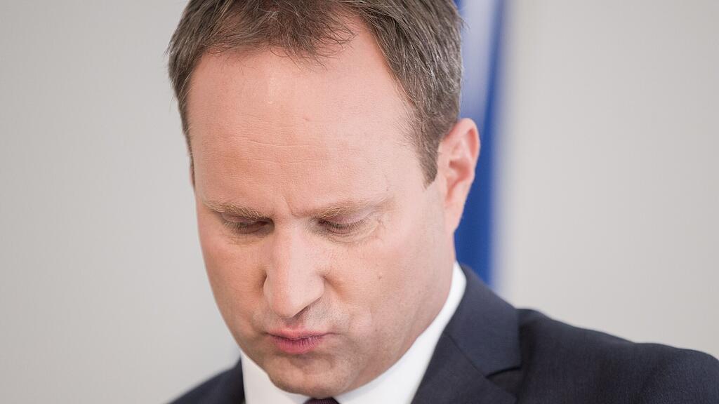 Matthias Strolz verlässt die NEOS und zieht sich aus der Politik zurück.