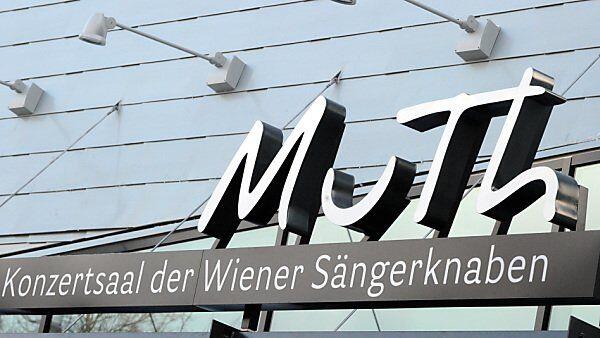 "In the Muth" als Jahresmotto für den Konzertsaal der Sängerknaben