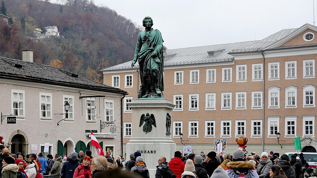 Corona-Demo in Salzburg am Sonntag