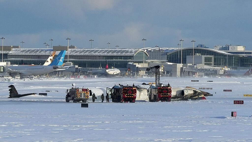 Flugzeug-Bruchlandung in Toronto