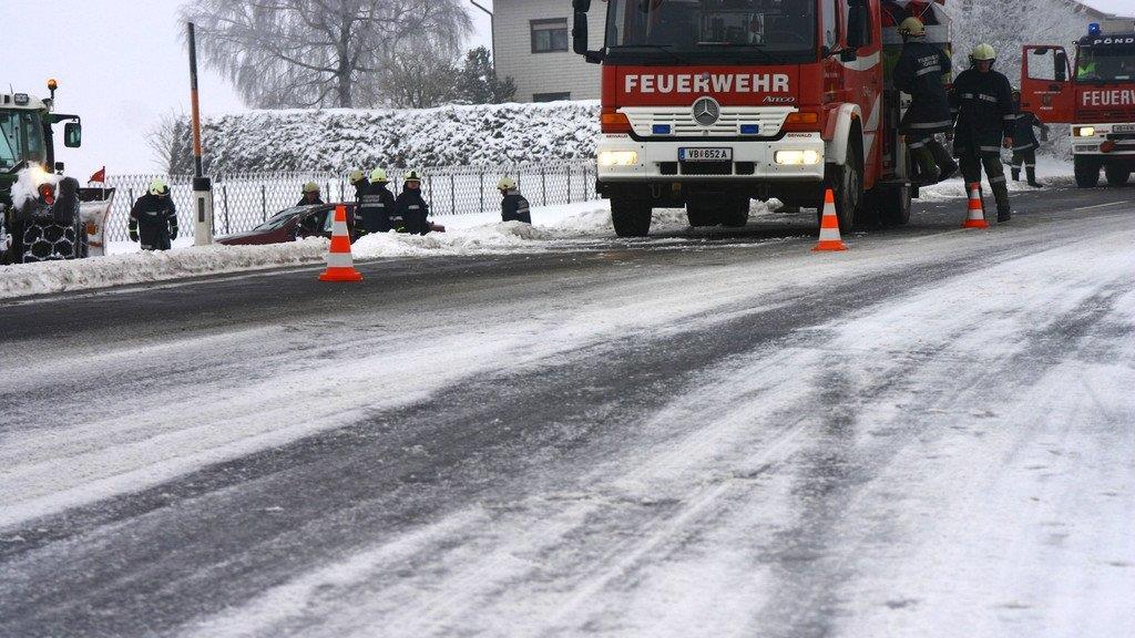 Auto-Überschlag auf B1