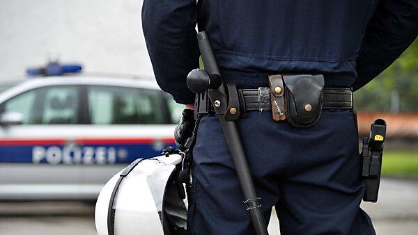 Die Polizisten sollen an den Grenzübergängen zu Serbien stehen