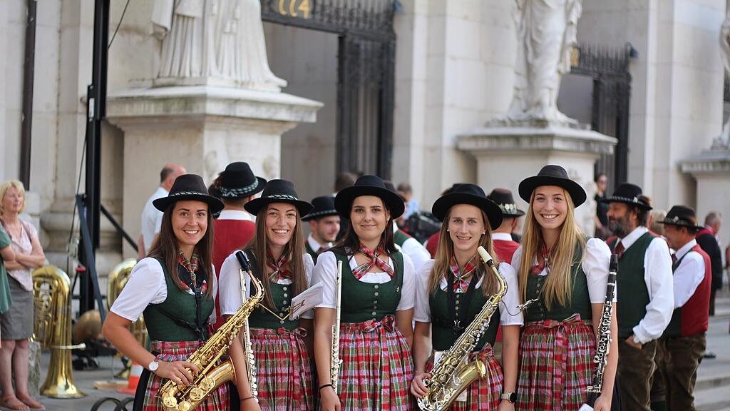 400 Jahre Hl Erentrudis und Erntedankfest