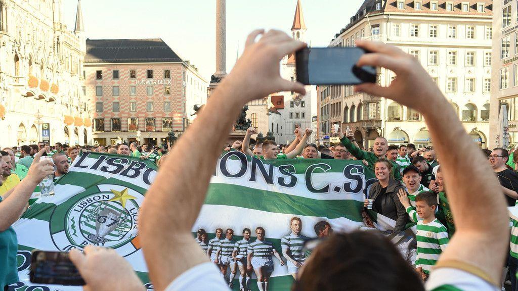 Celtic-Fans bevölkern Münchner Innenstadt